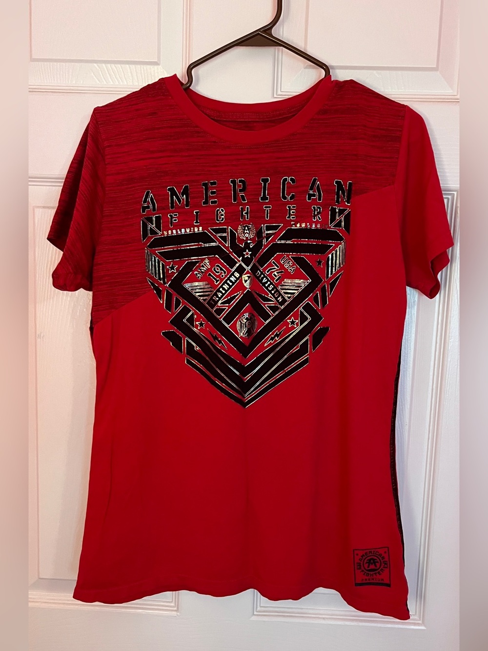 Women’s red and black American FighterTee Size XL